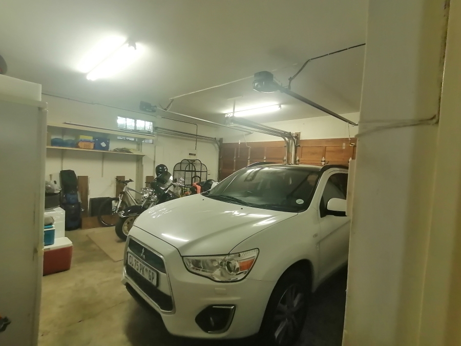3 Bedroom Property for Sale in Roodekrans Gauteng