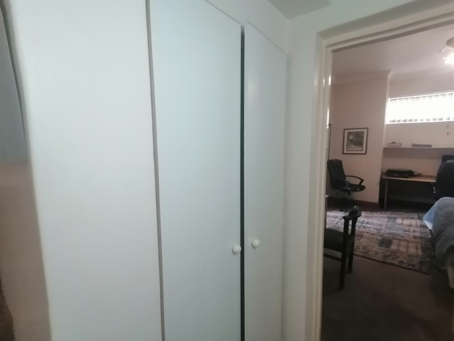 3 Bedroom Property for Sale in Roodekrans Gauteng