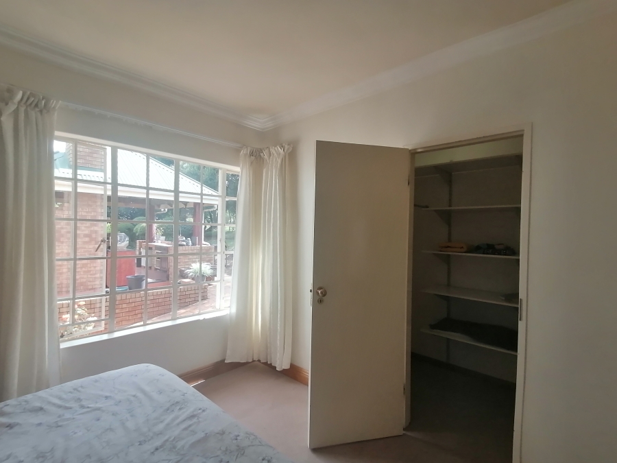 3 Bedroom Property for Sale in Roodekrans Gauteng