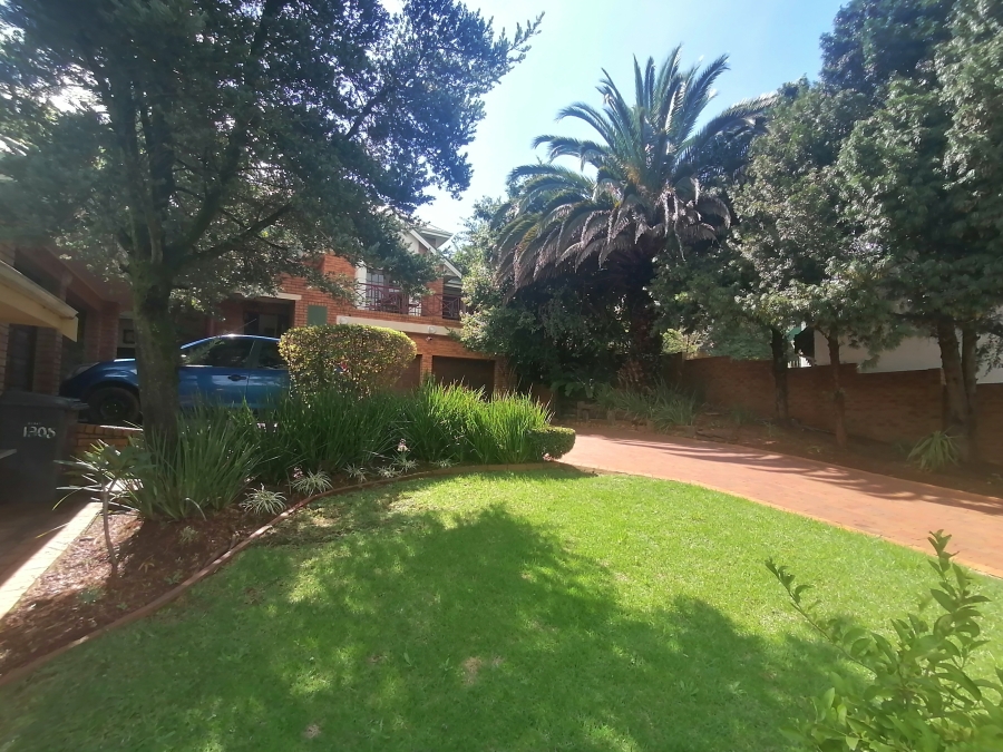 3 Bedroom Property for Sale in Roodekrans Gauteng