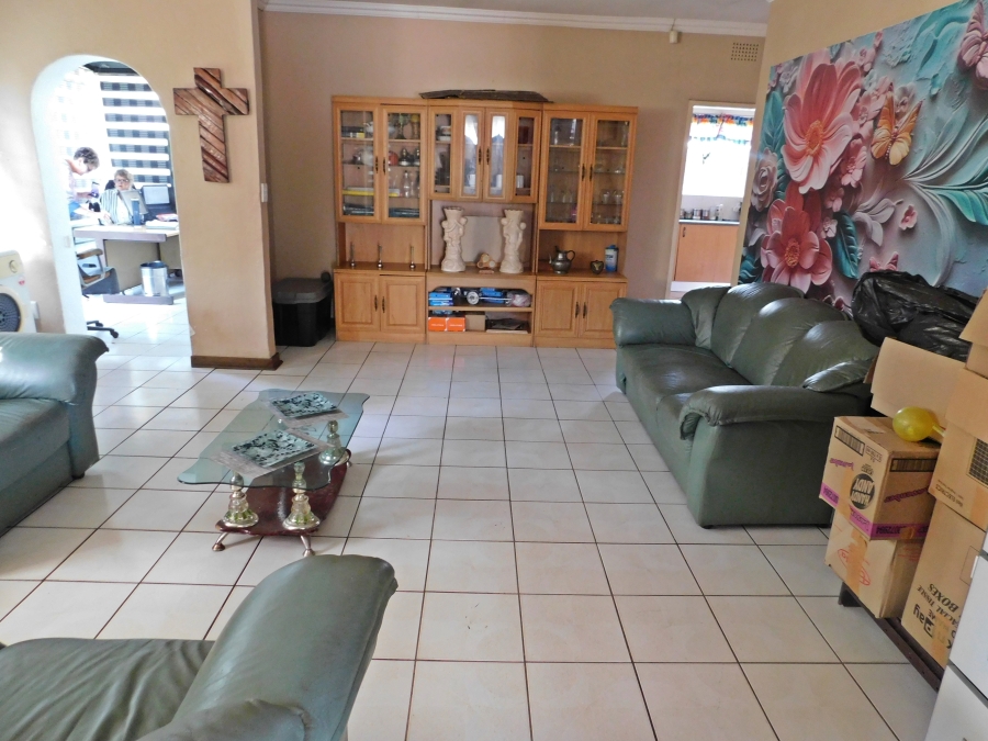 4 Bedroom Property for Sale in Mindalore Gauteng