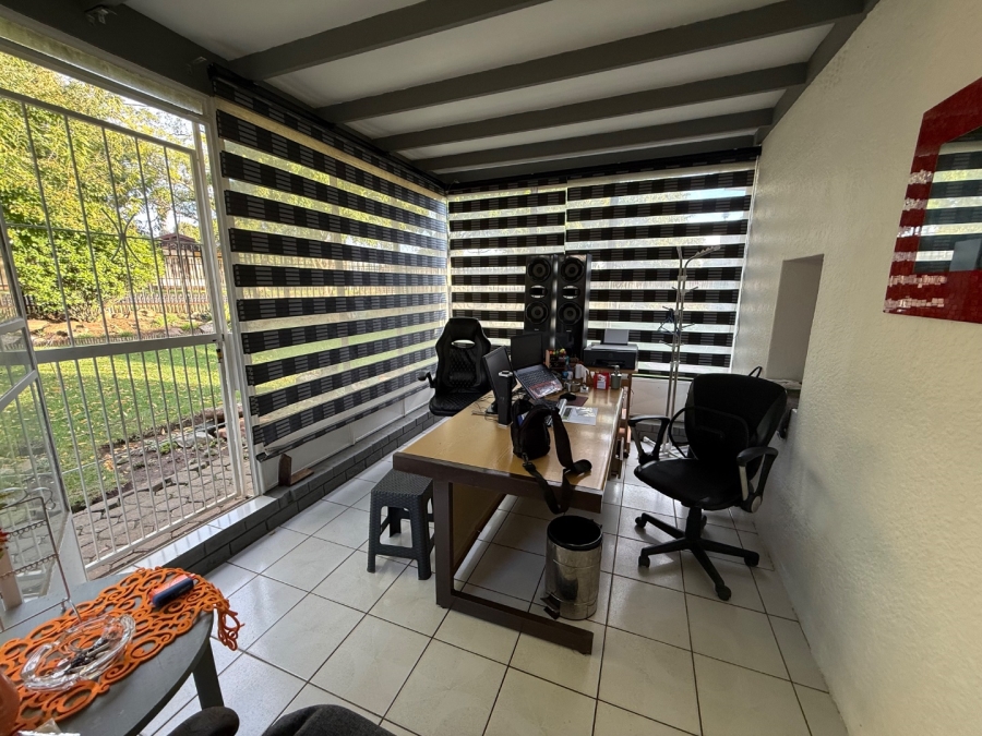 4 Bedroom Property for Sale in Mindalore Gauteng
