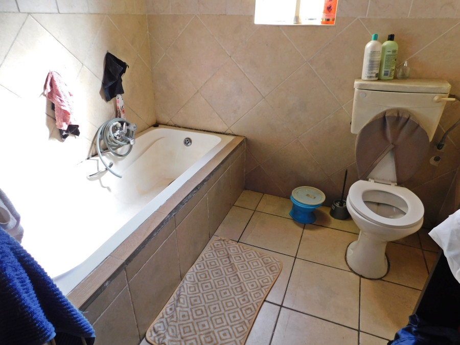 4 Bedroom Property for Sale in Mindalore Gauteng