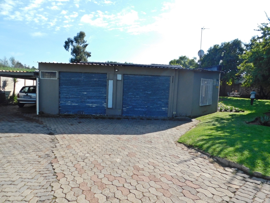 4 Bedroom Property for Sale in Mindalore Gauteng