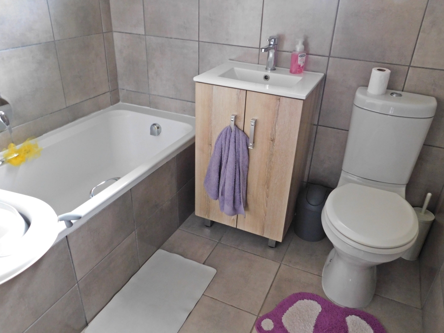 3 Bedroom Property for Sale in Mindalore Gauteng