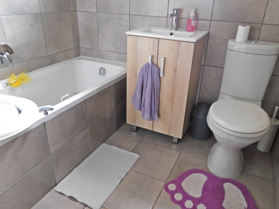 3 Bedroom Property for Sale in Mindalore Gauteng