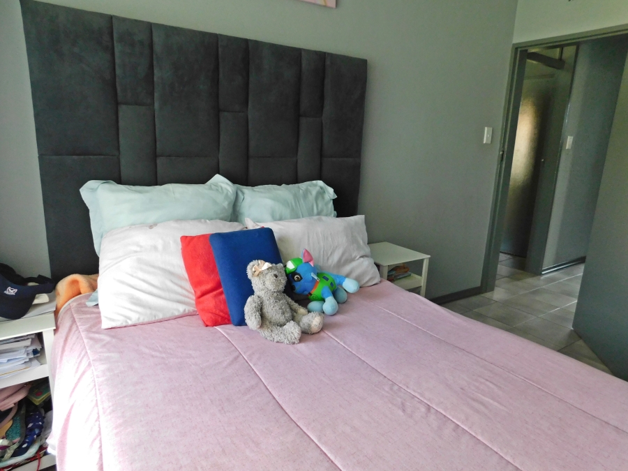 3 Bedroom Property for Sale in Mindalore Gauteng