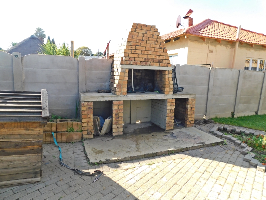 3 Bedroom Property for Sale in Mindalore Gauteng