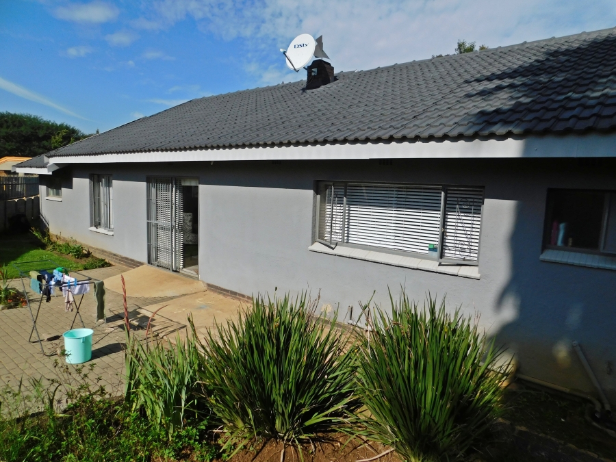 3 Bedroom Property for Sale in Mindalore Gauteng