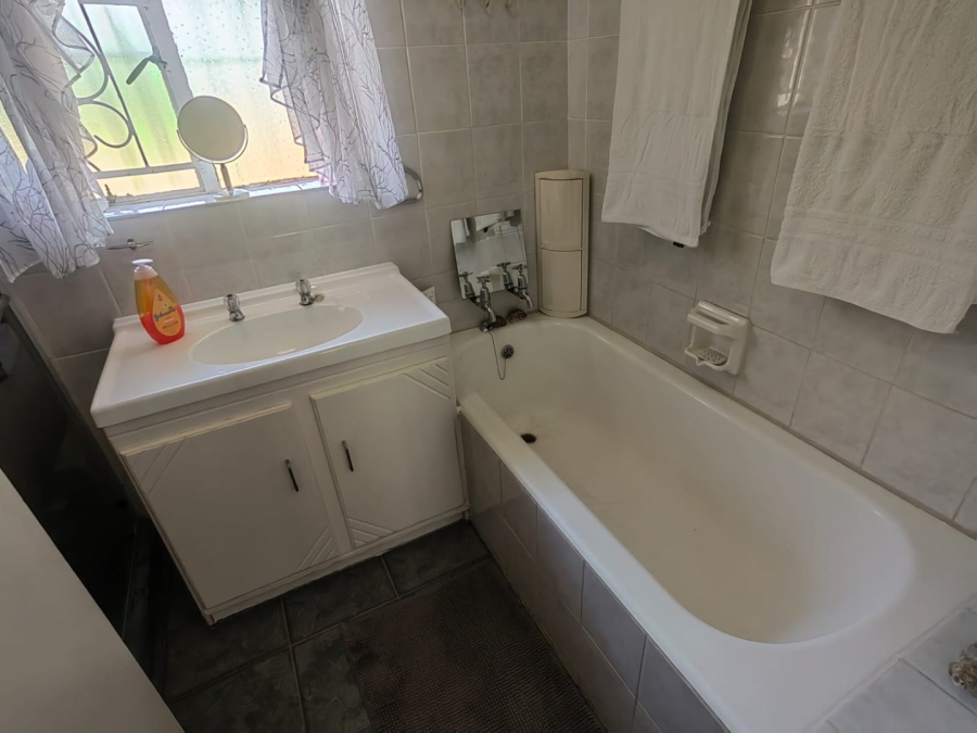 3 Bedroom Property for Sale in Mindalore Gauteng