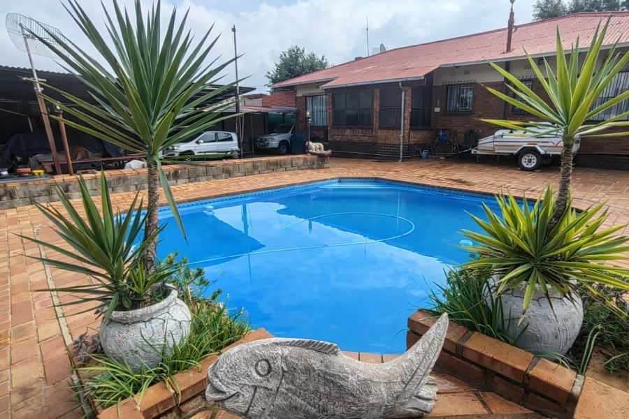 3 Bedroom Property for Sale in Mindalore Gauteng