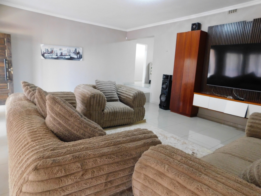 3 Bedroom Property for Sale in Mindalore Gauteng