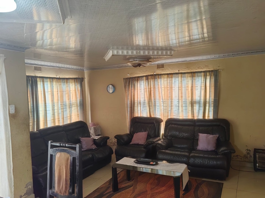 3 Bedroom Property for Sale in Simunye Gauteng