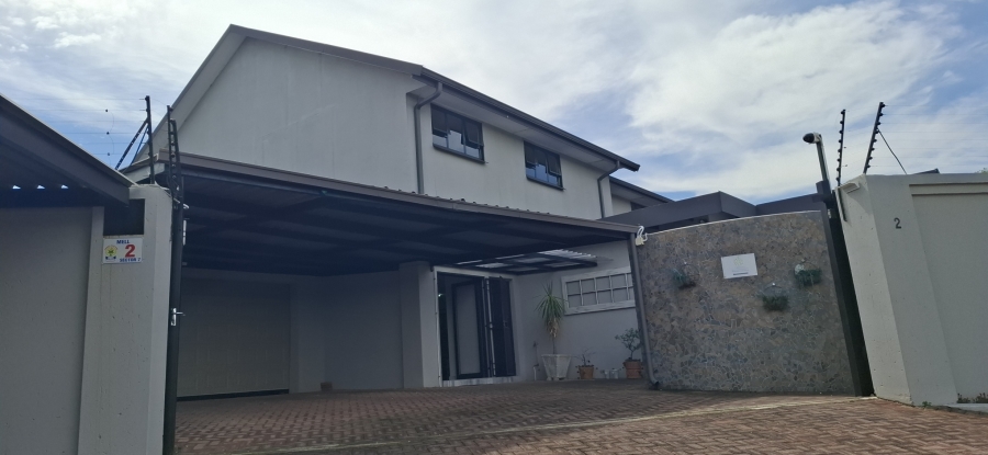 4 Bedroom Property for Sale in Noordheuwel Gauteng