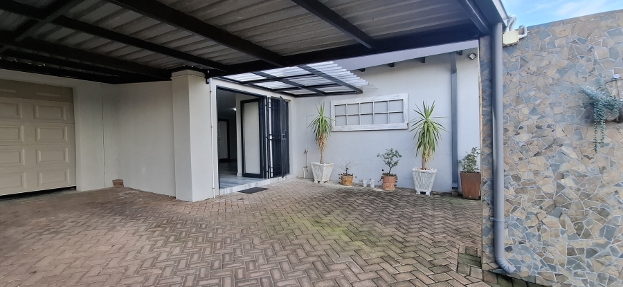 4 Bedroom Property for Sale in Noordheuwel Gauteng