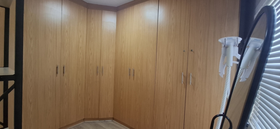 4 Bedroom Property for Sale in Noordheuwel Gauteng