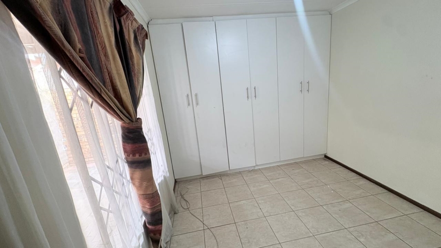 2 Bedroom Property for Sale in Zandspruit Gauteng