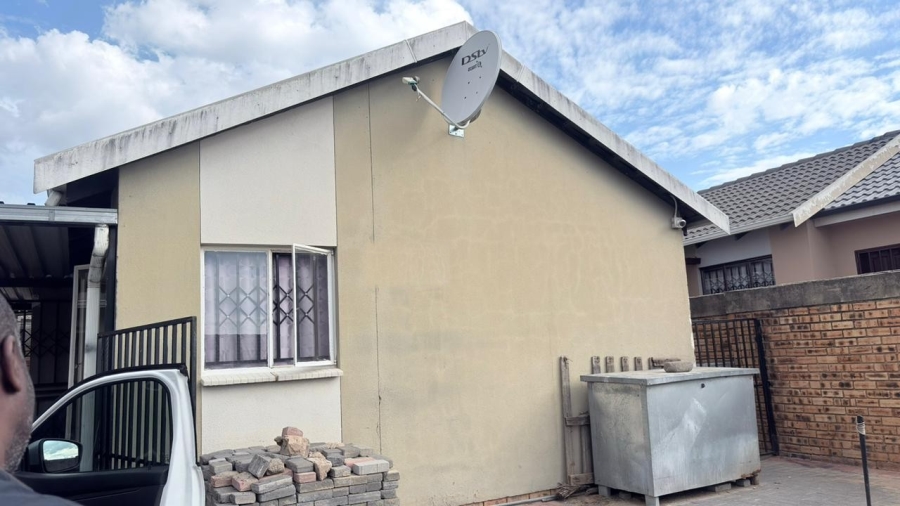 2 Bedroom Property for Sale in Zandspruit Gauteng