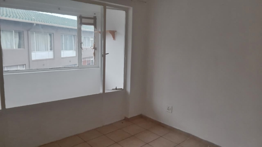 1 Bedroom Property for Sale in Witpoortjie Gauteng