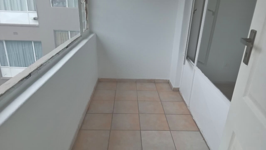 1 Bedroom Property for Sale in Witpoortjie Gauteng