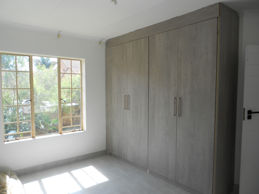 2 Bedroom Property for Sale in Mooikloof Ridge Gauteng