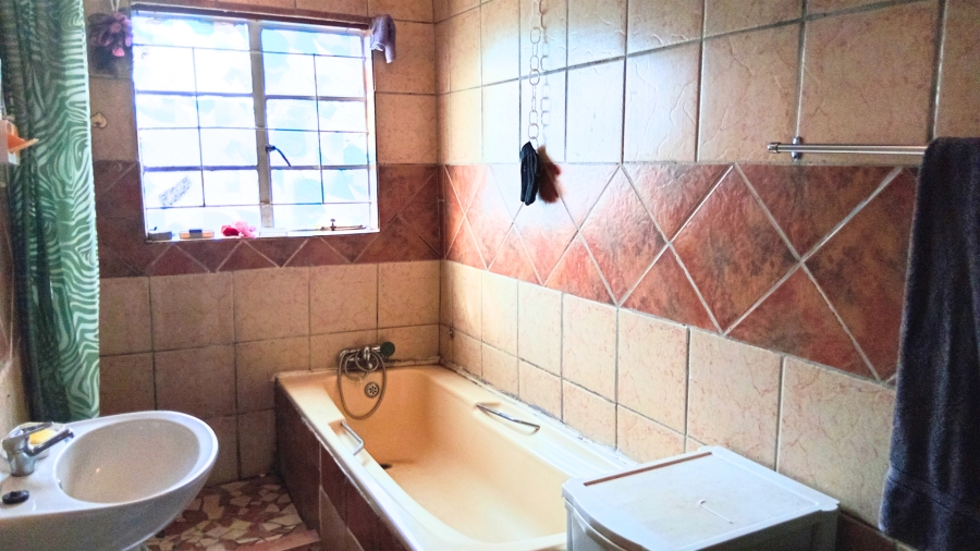 4 Bedroom Property for Sale in Randgate Gauteng