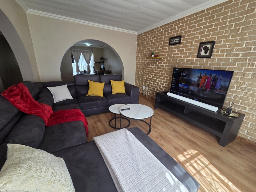 3 Bedroom Property for Sale in Quellerina Gauteng