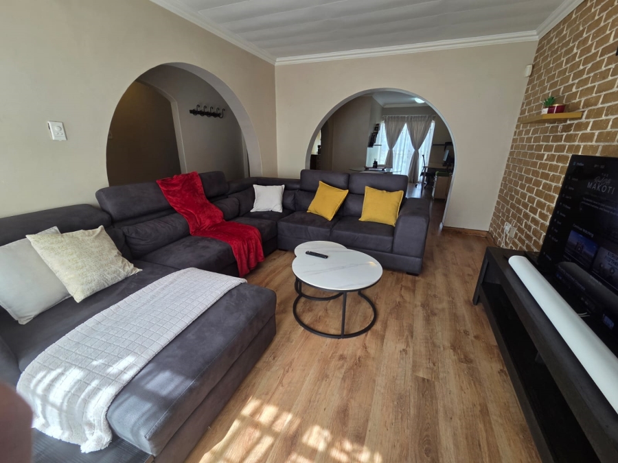 3 Bedroom Property for Sale in Quellerina Gauteng