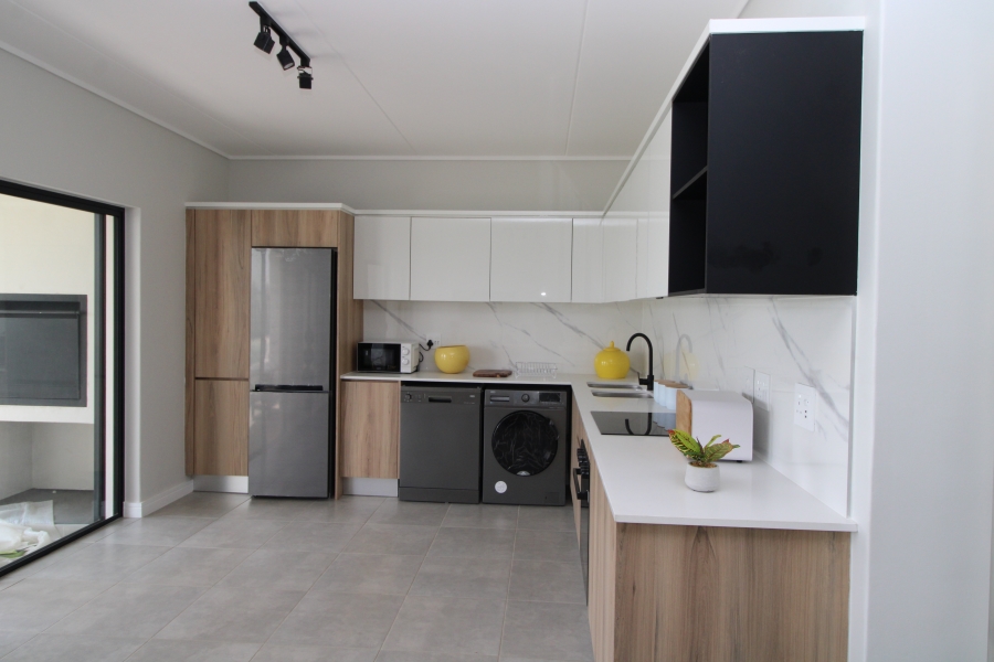 3 Bedroom Property for Sale in Waterfall Gauteng