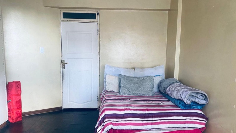 2 Bedroom Property for Sale in Hillbrow Gauteng