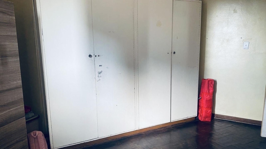 2 Bedroom Property for Sale in Hillbrow Gauteng
