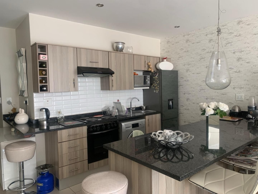 1 Bedroom Property for Sale in Morningside Gauteng