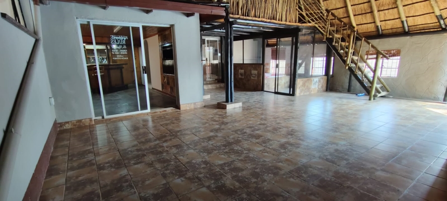 10 Bedroom Property for Sale in Oberholzer Gauteng