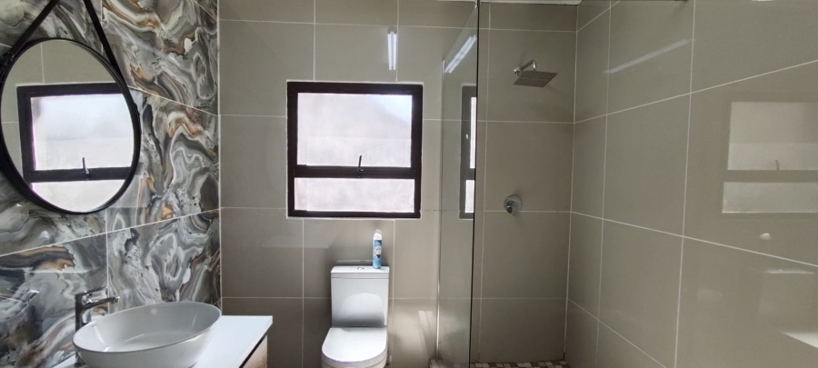 10 Bedroom Property for Sale in Oberholzer Gauteng