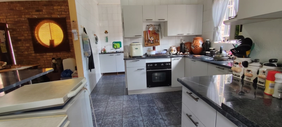 3 Bedroom Property for Sale in Westonaria Gauteng