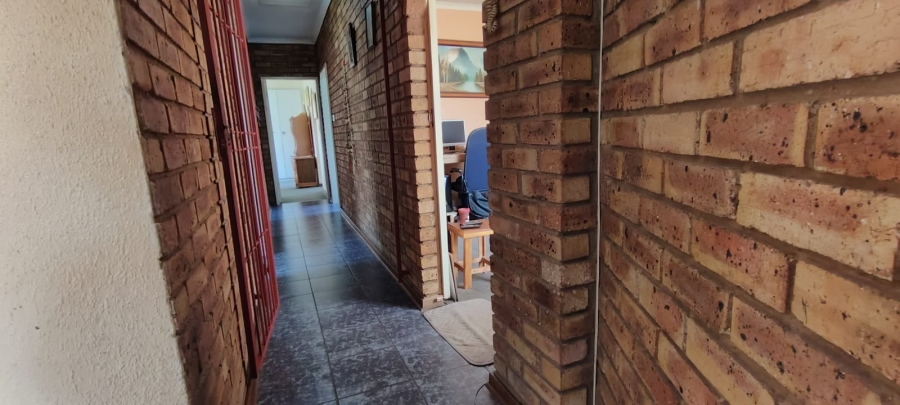 3 Bedroom Property for Sale in Westonaria Gauteng