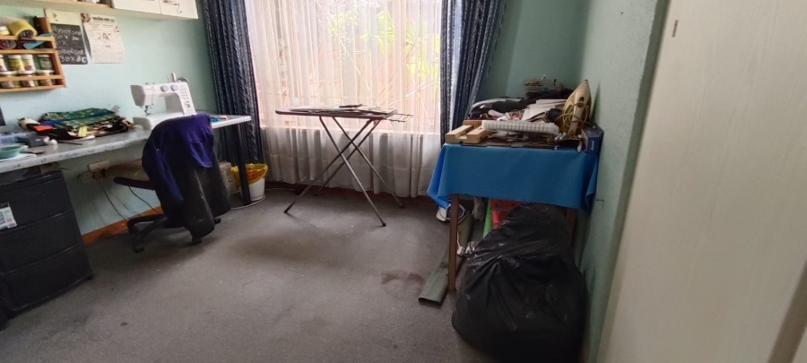 3 Bedroom Property for Sale in Westonaria Gauteng