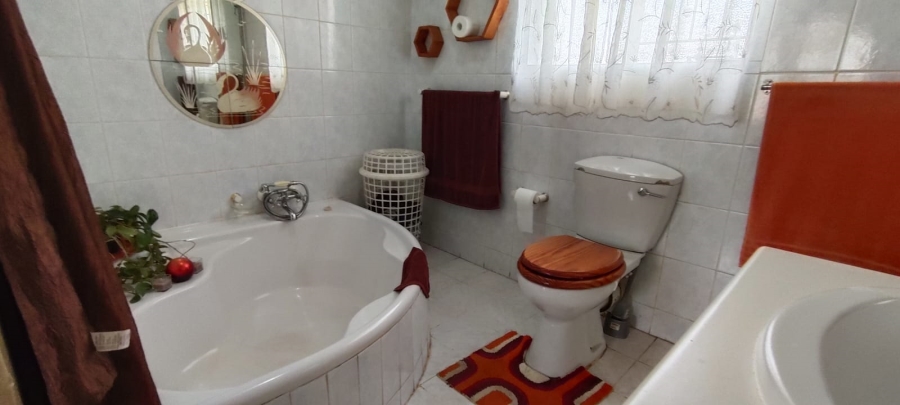 3 Bedroom Property for Sale in Westonaria Gauteng