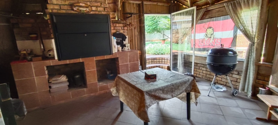 3 Bedroom Property for Sale in Westonaria Gauteng