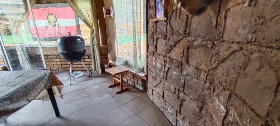 3 Bedroom Property for Sale in Westonaria Gauteng