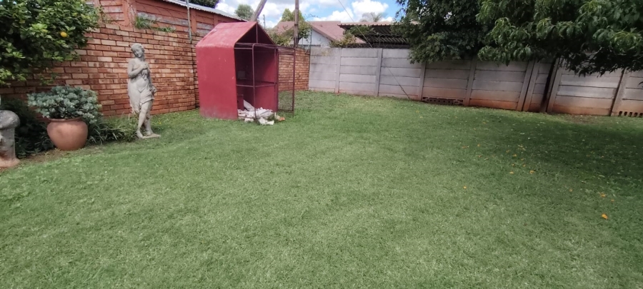 3 Bedroom Property for Sale in Westonaria Gauteng