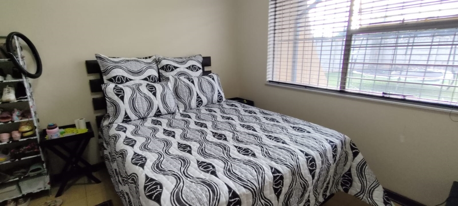 3 Bedroom Property for Sale in Hillshaven Gauteng