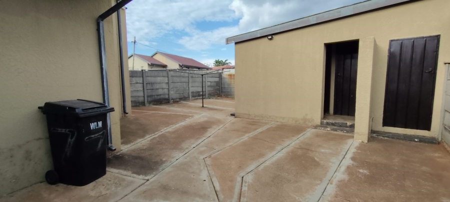 3 Bedroom Property for Sale in Hillshaven Gauteng