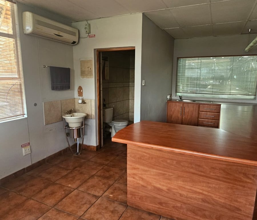 To Let Commercial Property for Rent in Duncanville Gauteng