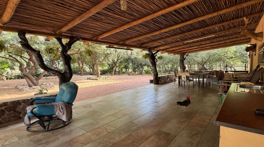4 Bedroom Property for Sale in Agricultural Holding 464 Gauteng