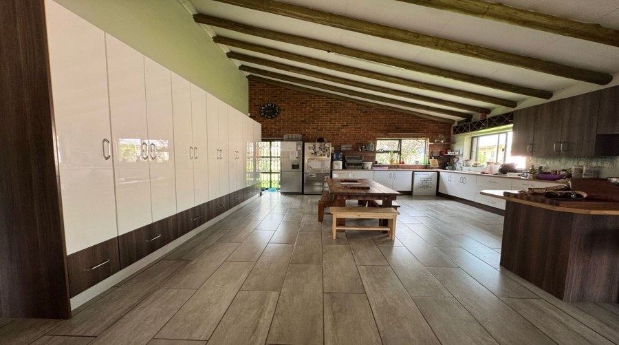 4 Bedroom Property for Sale in Agricultural Holding 464 Gauteng