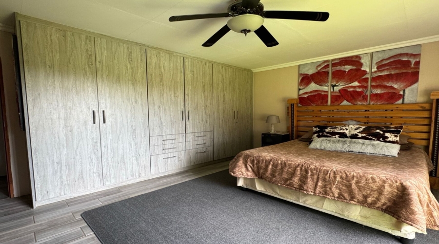 4 Bedroom Property for Sale in Agricultural Holding 464 Gauteng