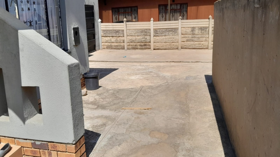 3 Bedroom Property for Sale in Sebokeng Zone 6 Gauteng
