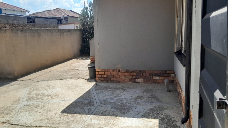 3 Bedroom Property for Sale in Sebokeng Zone 6 Gauteng