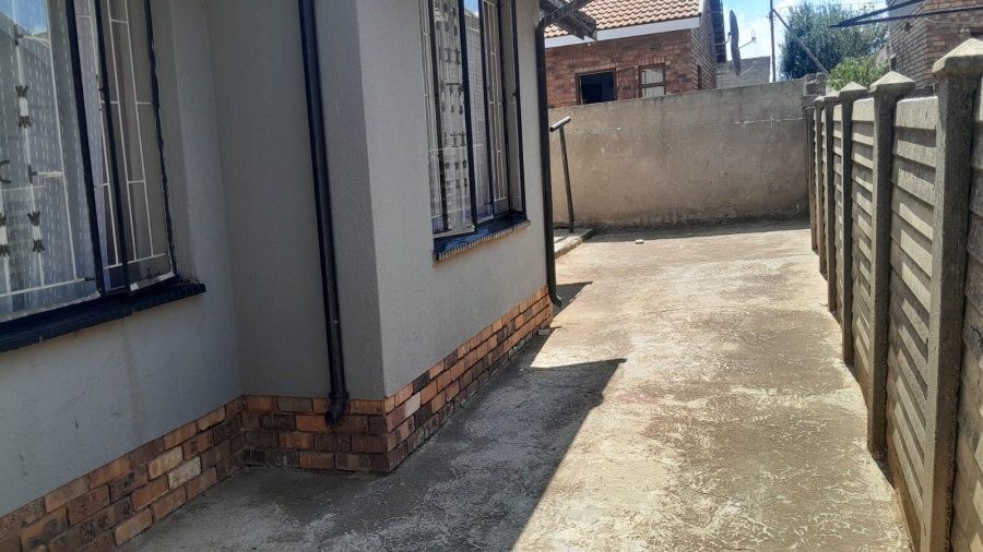 3 Bedroom Property for Sale in Sebokeng Zone 6 Gauteng